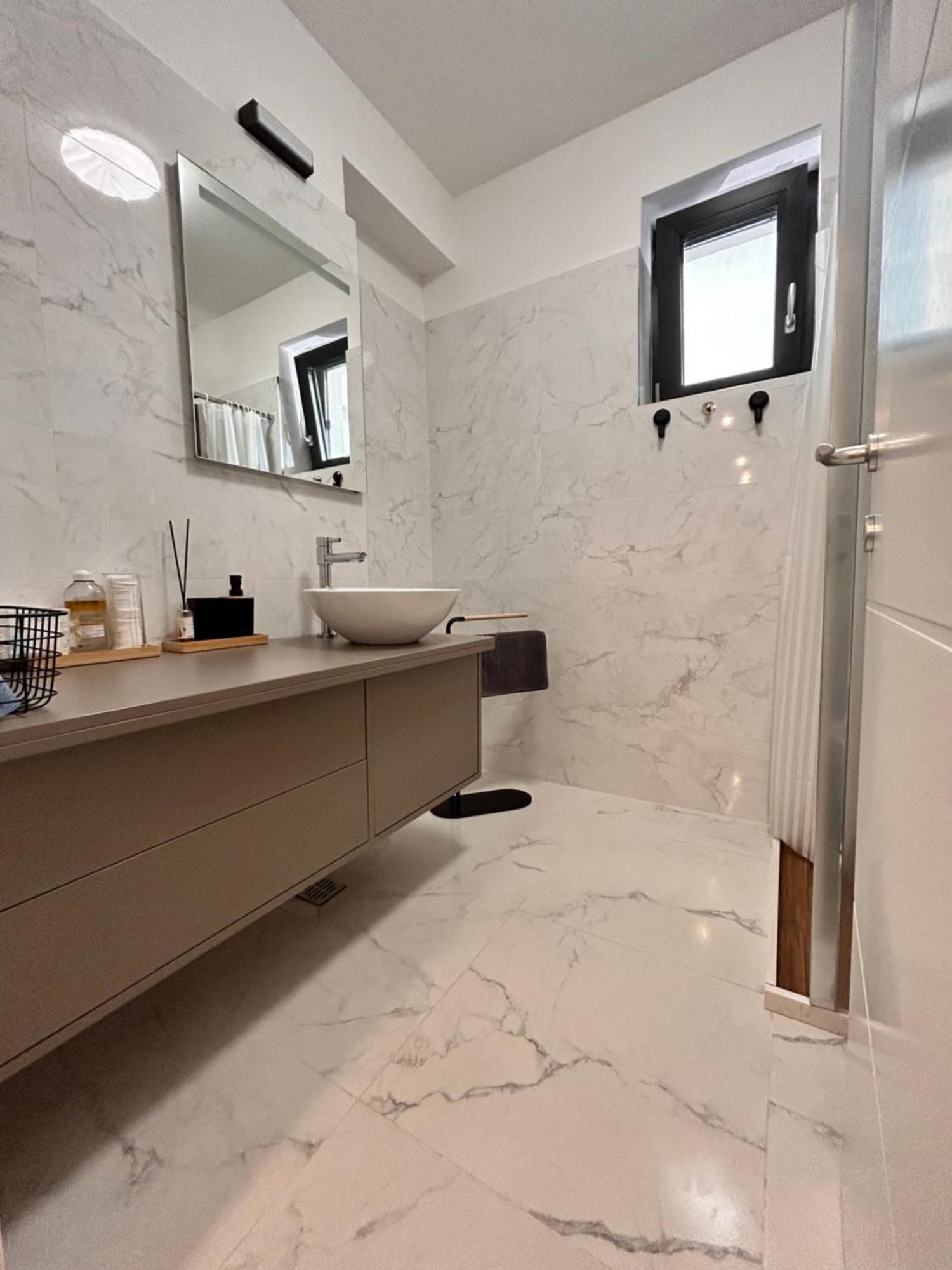 Industrial Style Apartment Bucharest Luaran gambar