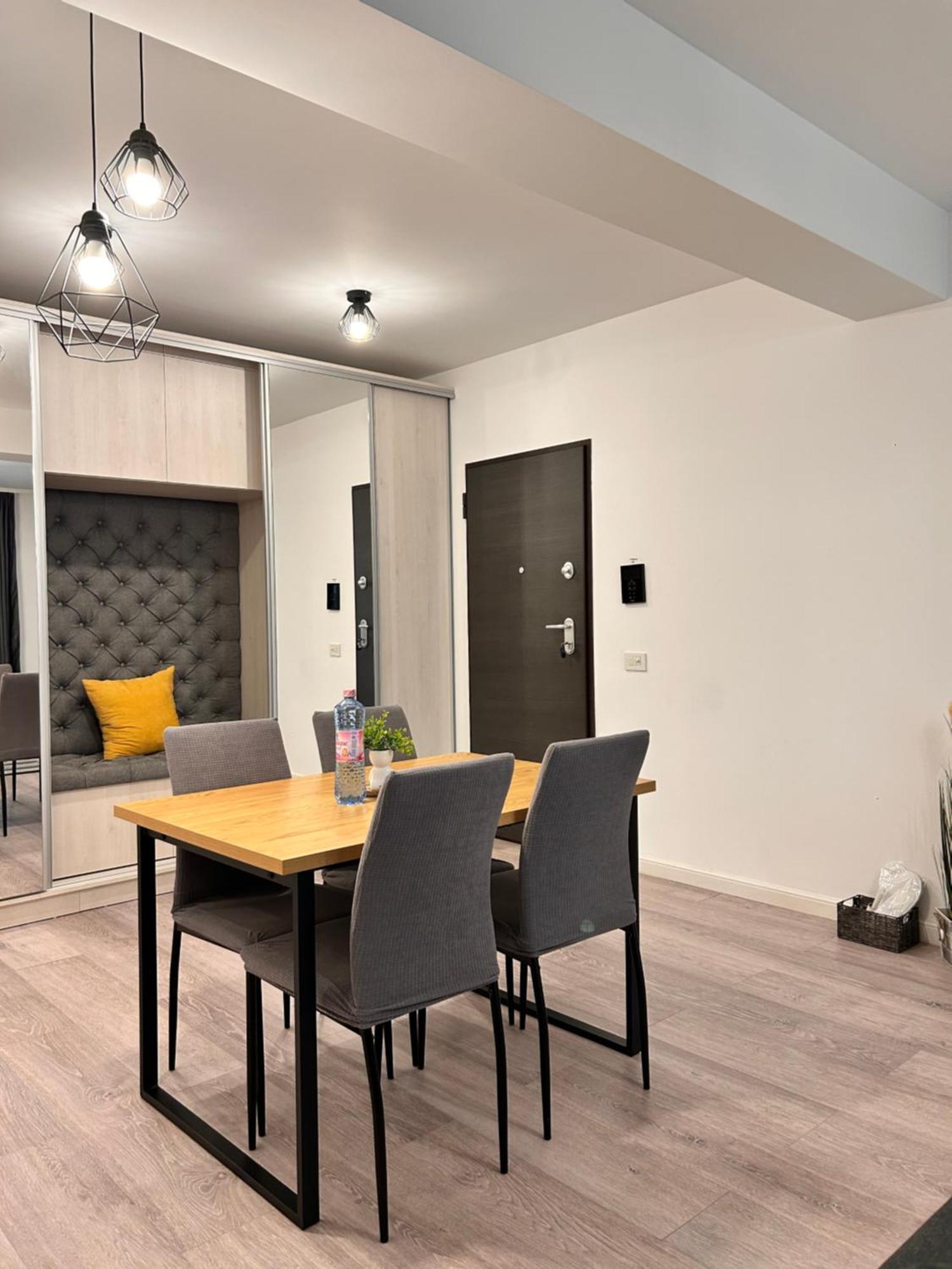 Industrial Style Apartment Bucharest Luaran gambar